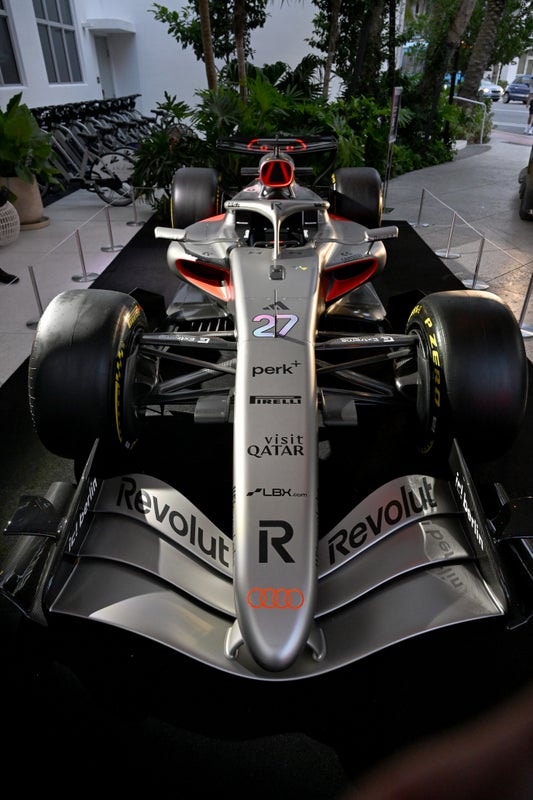Formula 1 car on display in Miami — the city starts courting the sport, 2019